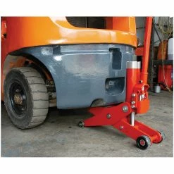 Clarke CFT5B 5 Tonne Forklift/Tractor Jack -Battery Charger Shop 59834004 1A97 4CAA BF33 D33CFA6EAFE2 huge